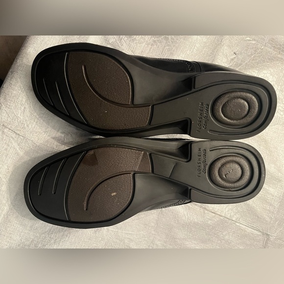 Florsheim Men’s Size  12 Black Leather Dress Shoe worn once - Picture 3 of 11